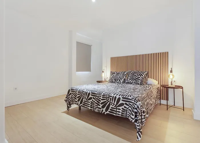 Encantador Familiar *